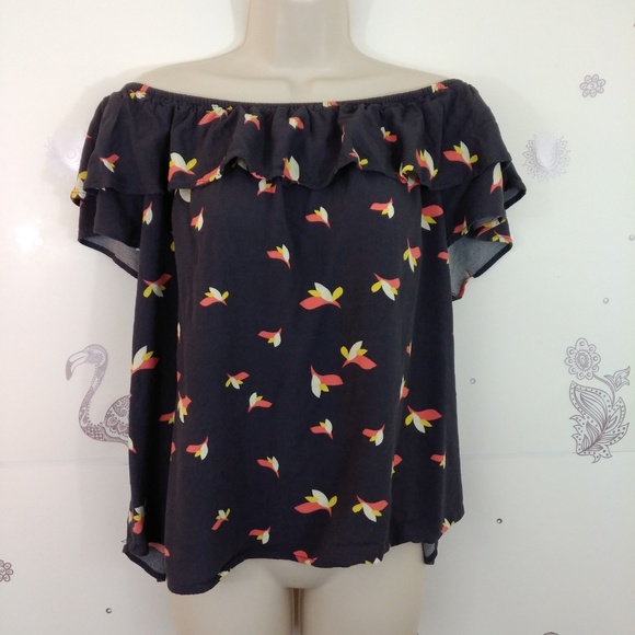 Torrid FLORAL PRINT CREPE RUFFLED TULIP BACK TOP - Picture 6 of 6